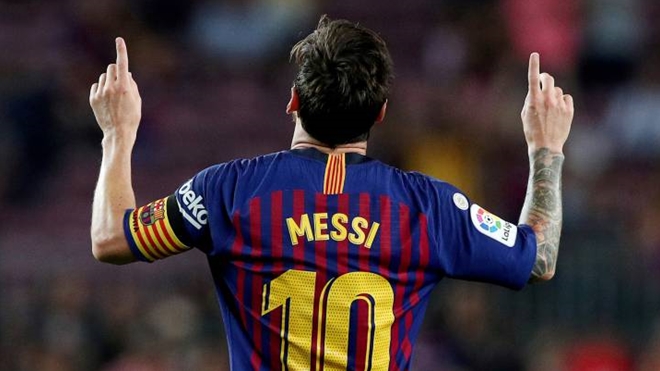 Messi: Hãy cùng ngắm nhìn hình ảnh kì quan của siêu sao Lionel Messi trong đội hình Barcelona. Messi được mệnh danh là \